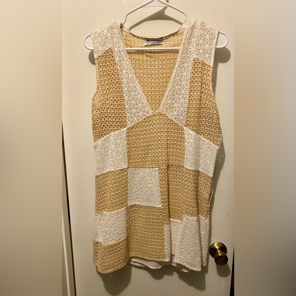 NWOT Tan and White Crochet Sleeveless Mini Dress / Tunic Top